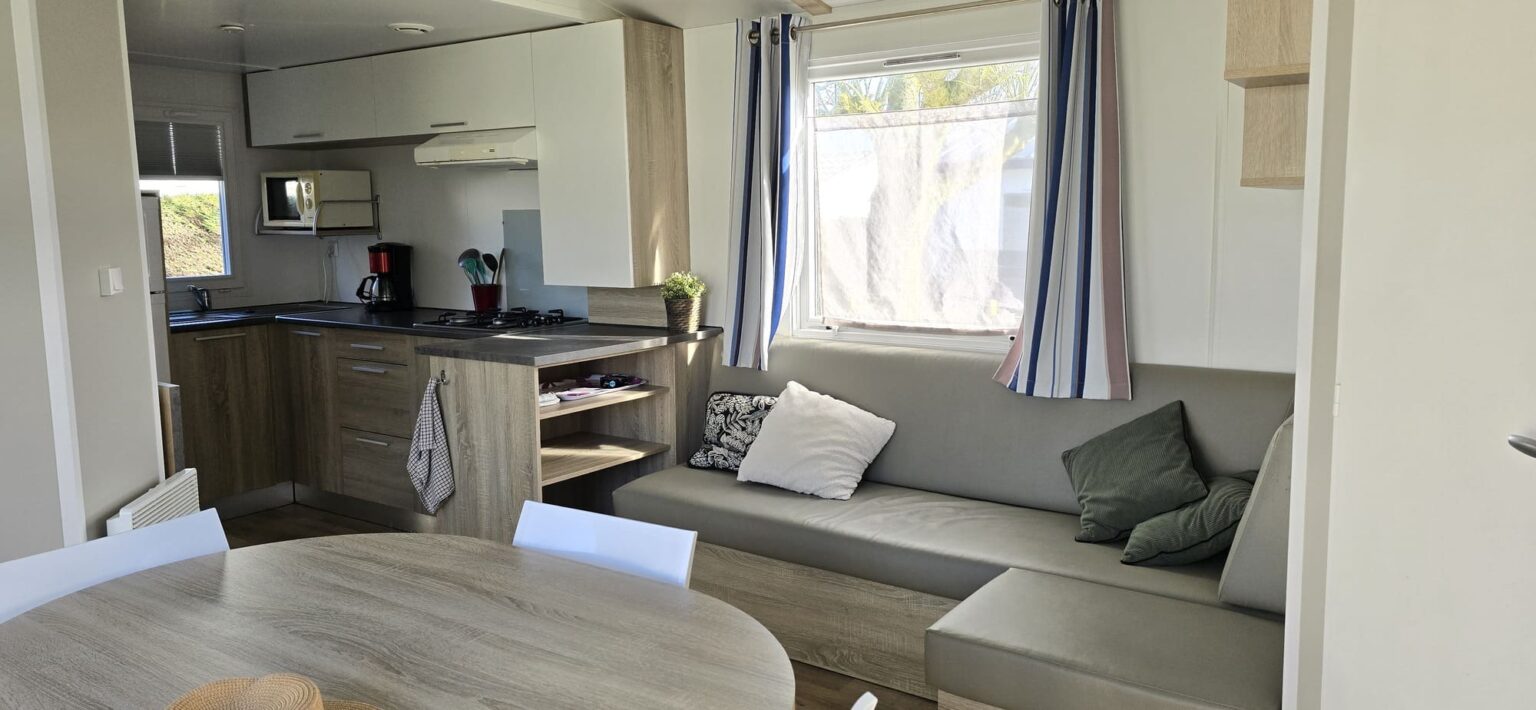 Location mobilhome confort moderne à Erquy