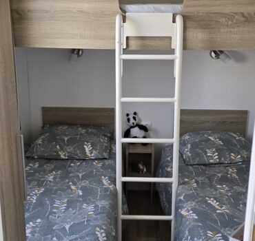 Chambre 3 lits mobilhome Savannah Confort à Erquy