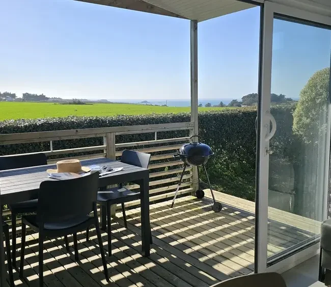 Mobilhome premium vue mer proche plage Saint Pabu