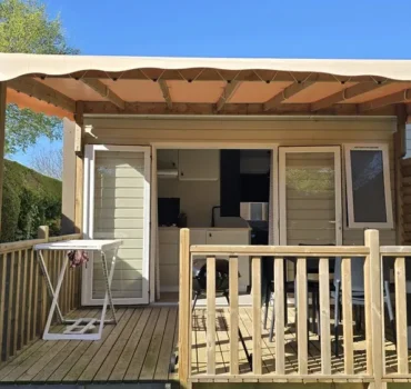 Location mobilhome moderne à Erquy proche plage Saint Pabu