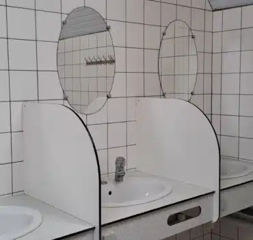 Espace lavabos sanitaires