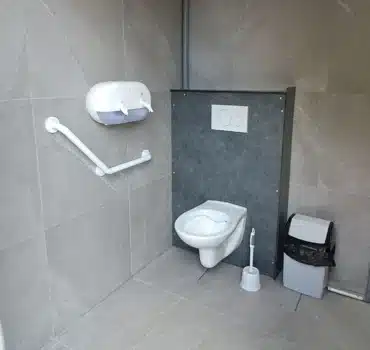 Sanitaire accessible PMR neuf