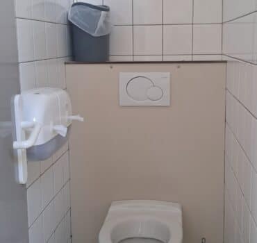 WC avec papier toilette